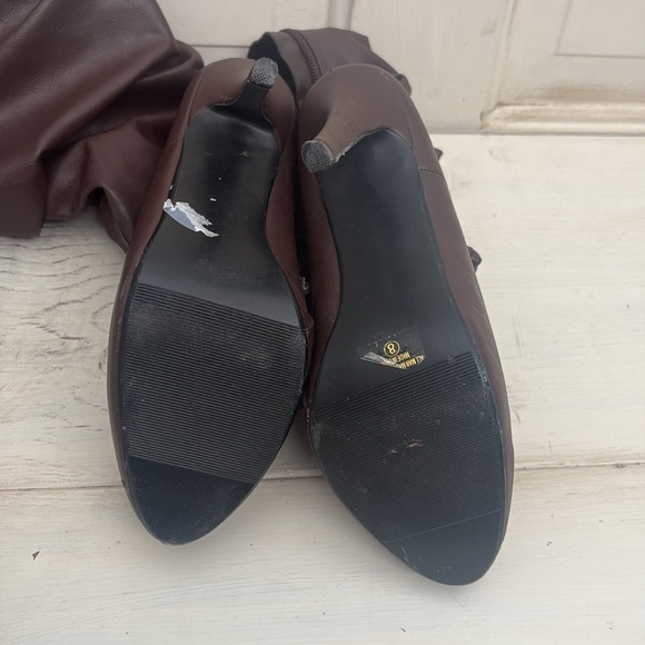 Stiletto Dress Boots - Picture 7 of 7